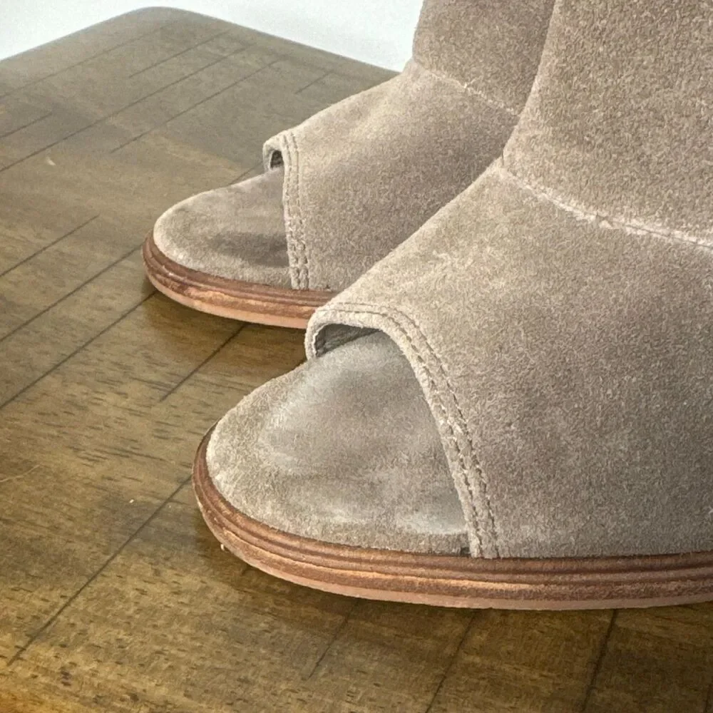 Vince Camuto Taupe Suede Leather Open Toe Stacked Heel Booties Women's 8.5